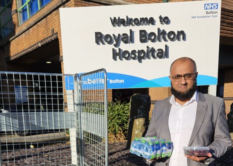 Imteyaz Ali donates Ramadan food and drink