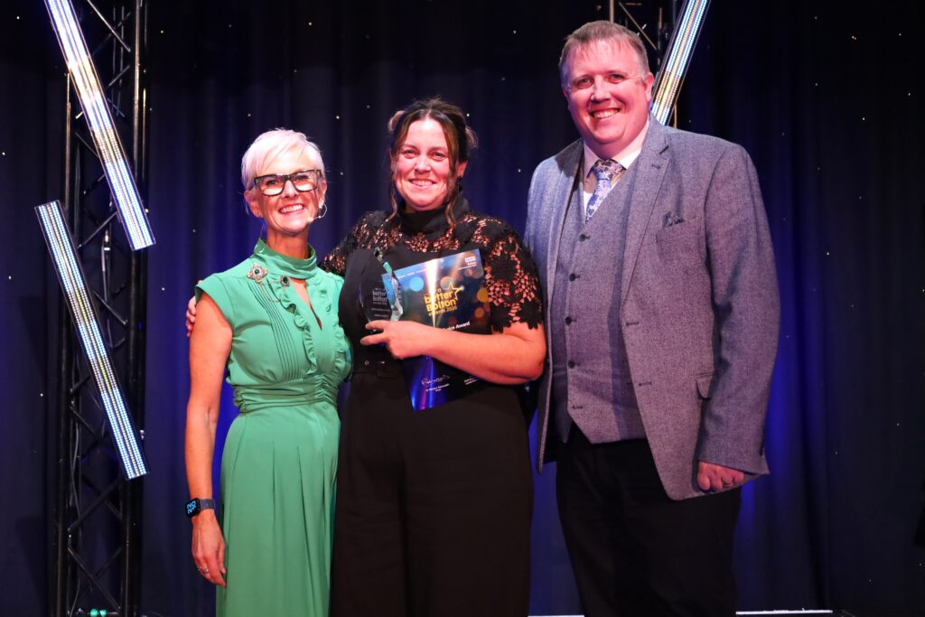 Dannielle McMinn wins the People's Choice Award